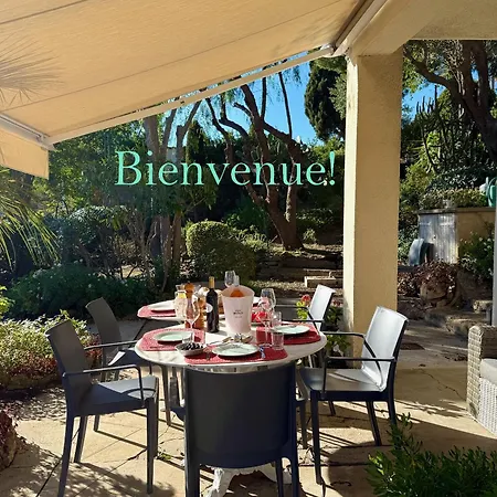 Villa Authentique Le Cactus Entierement Renovee Climatisee Proche Des Plages Du Centre Du Lavandou Et Du Supermarche